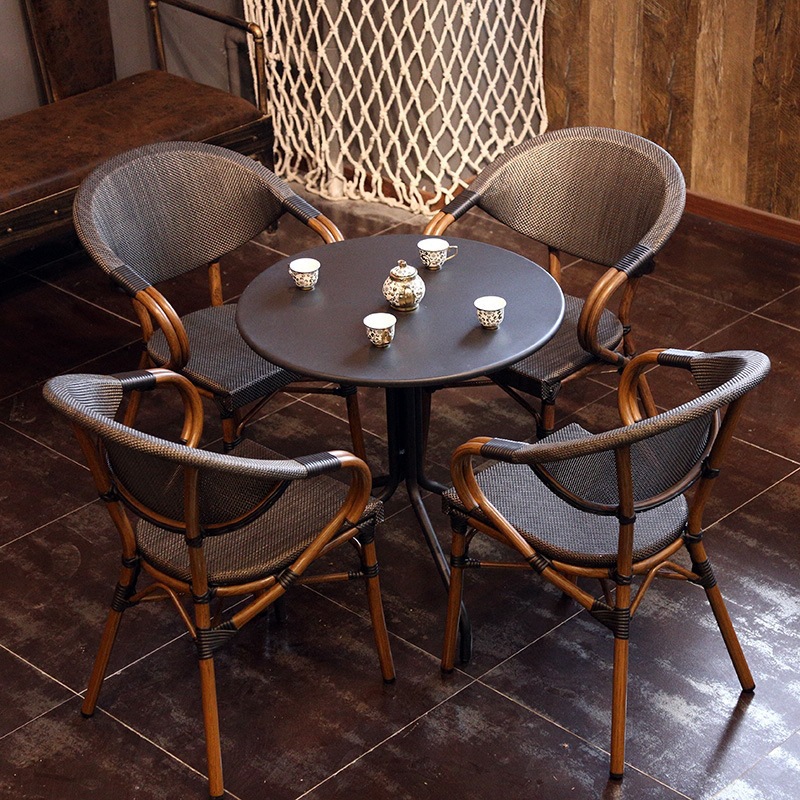 Outdoor Furniture Shop - Ensemble de table et de chaises